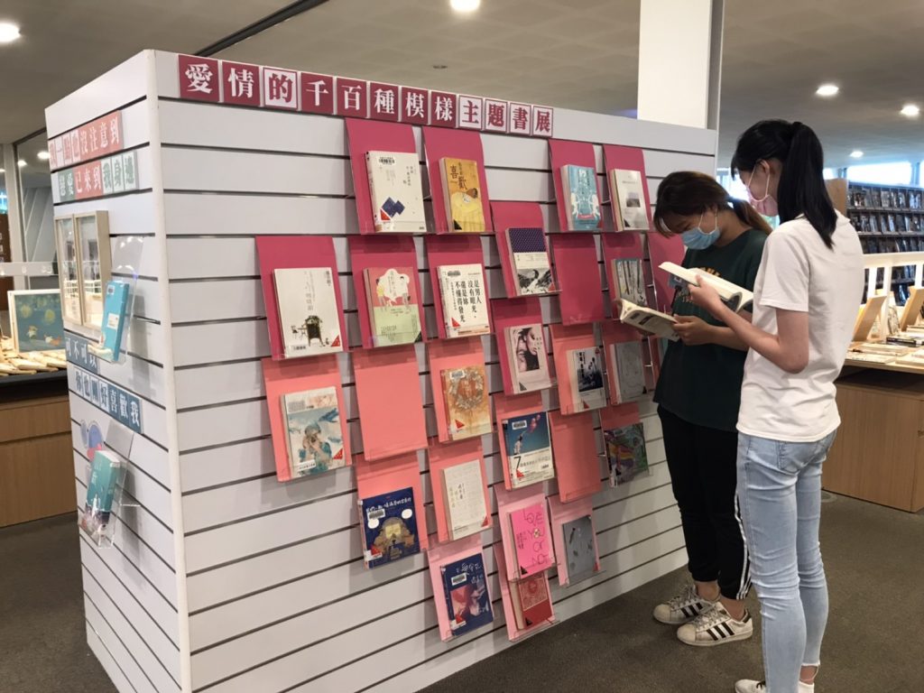 高市總圖系列書展 借力偶像邀學子重拾閱讀樂