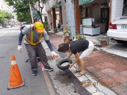 高市環保局不停歇 颱風期間做好防汛整備及登革熱防治