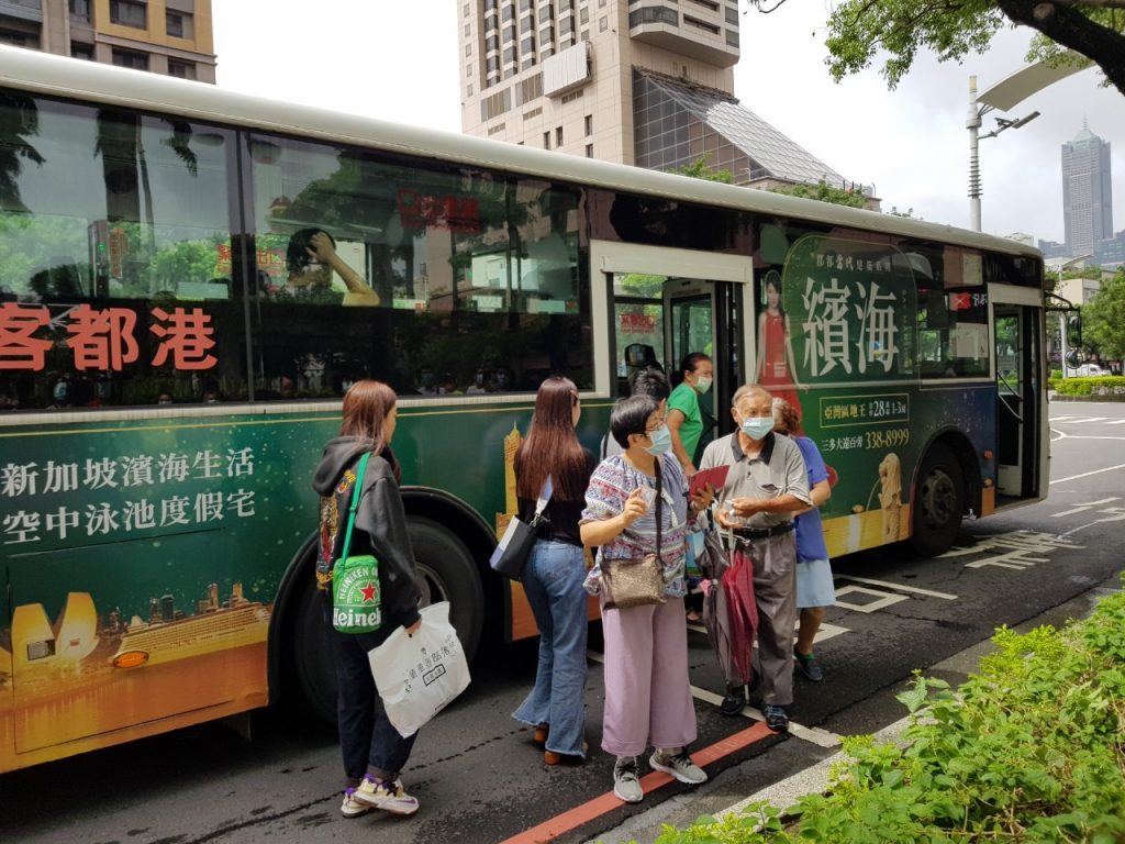 搭公車省很大！ 高雄MeNGo卡厲害