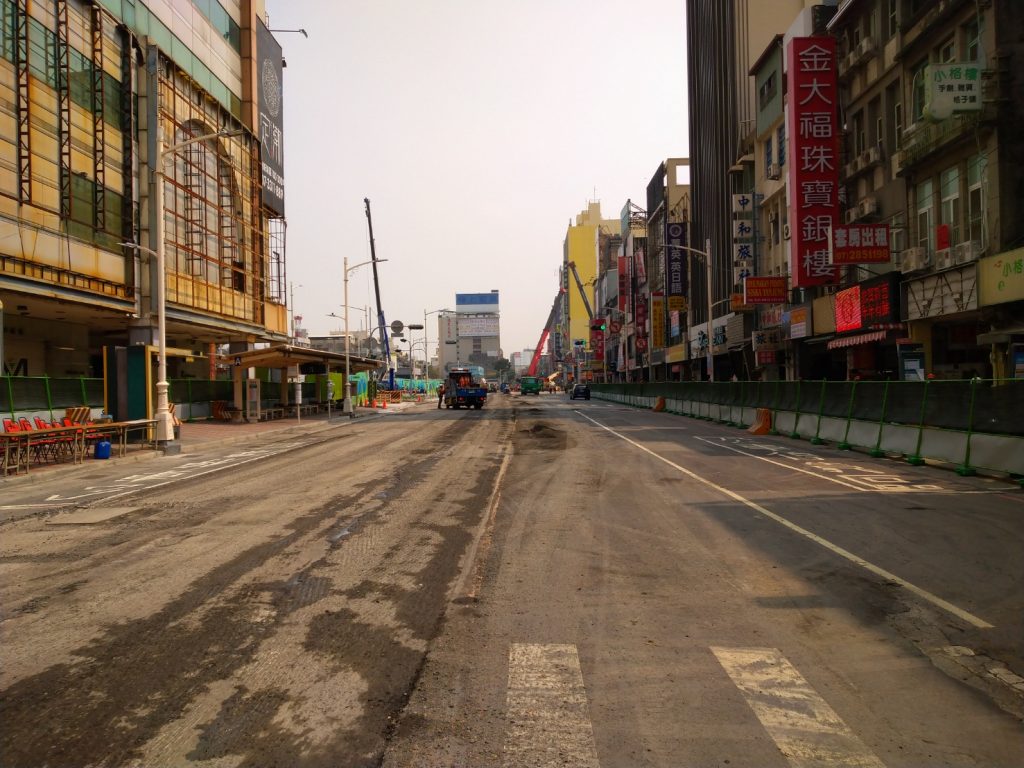 中博橋拆除進度超前 完工後再創高雄車站榮景