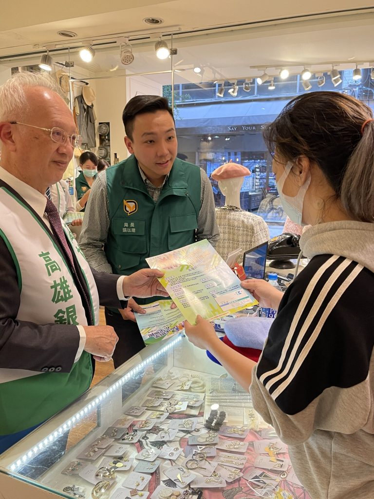 高雄青年局挺青創！ 不只開店行動餐車也能貸款