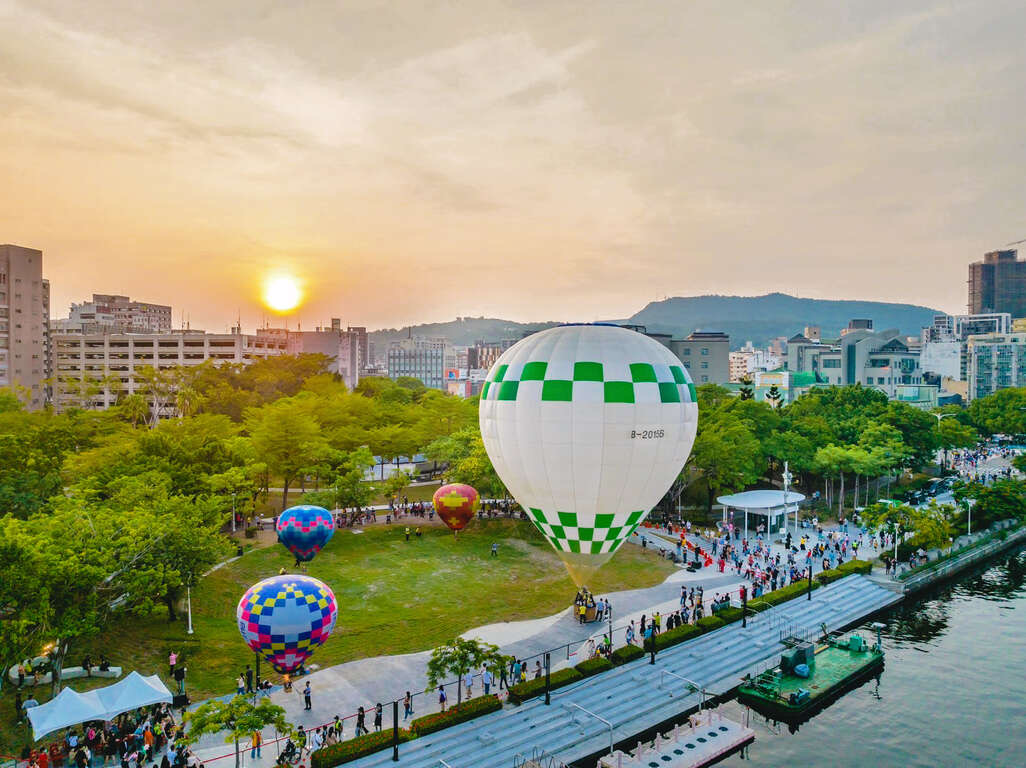 雙十連假高雄訂房破8成 山海河港城4天3夜任你遊