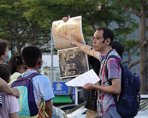 勞博館帶領市民朋友發掘輕軌百年的產業與勞動故事。（勞工局提供）