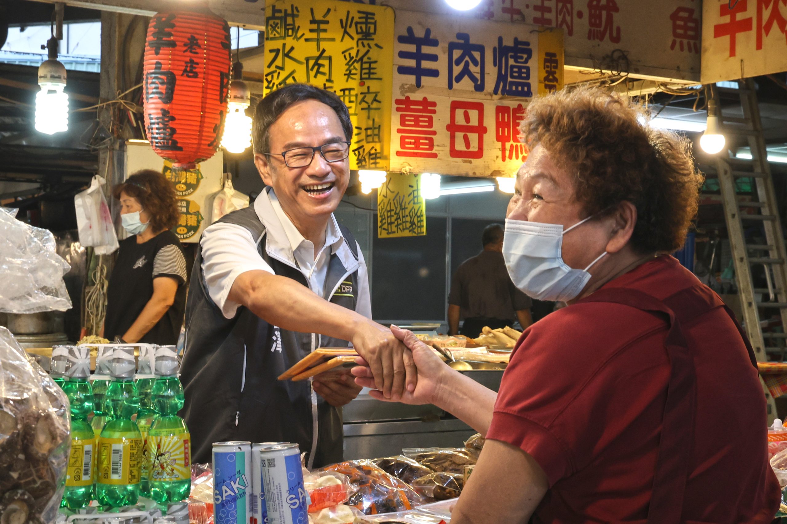 立委李昆澤勤走地方拚連任。（服務處提供）