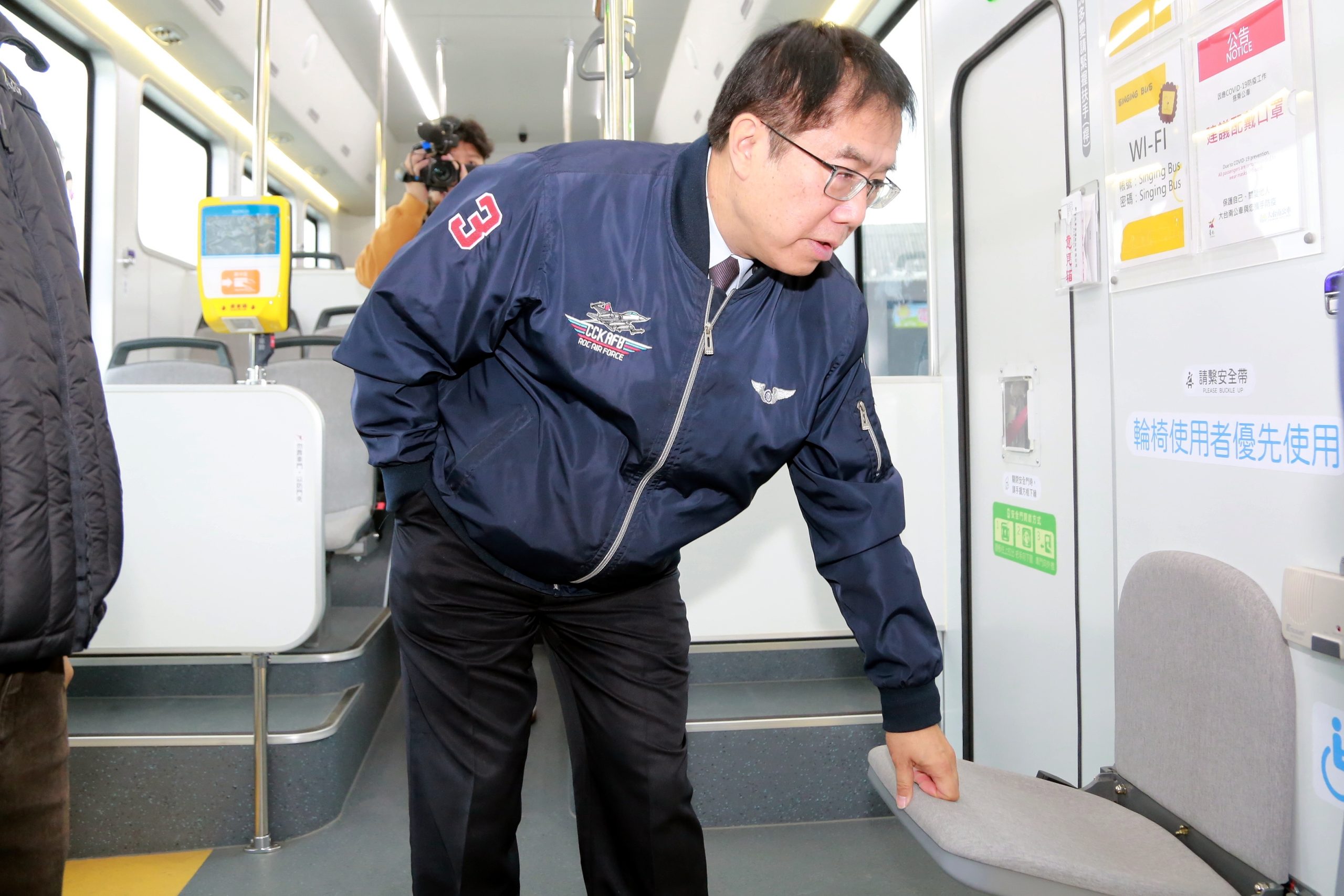 「大台南電動公車112年度成果記者會」。（南市府提供）