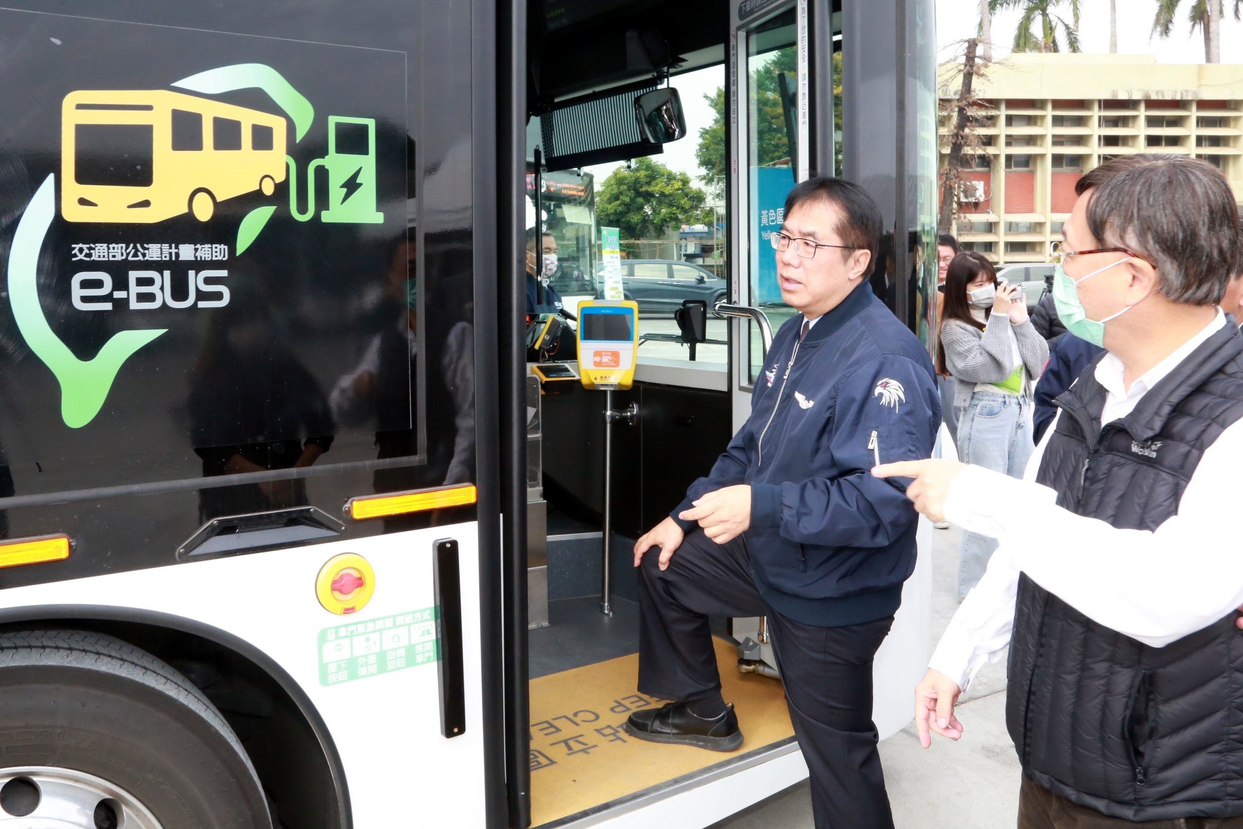 「大台南電動公車112年度成果記者會」。（南市府提供）