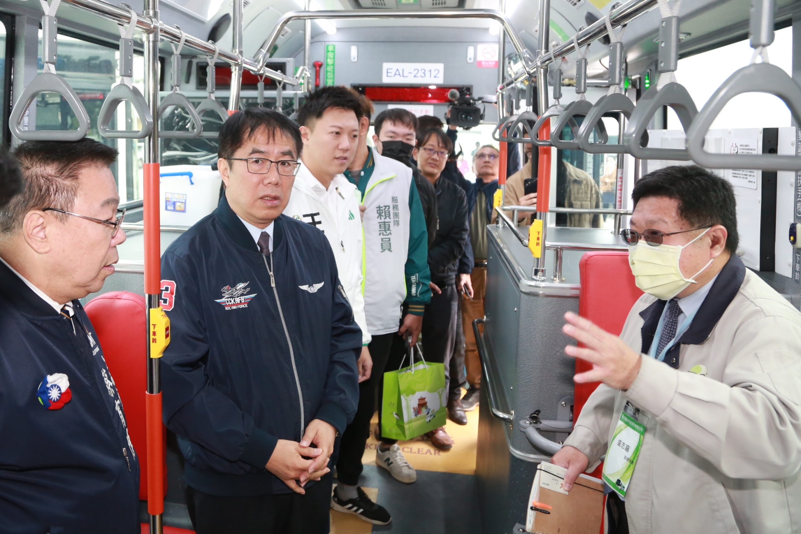 「大台南電動公車112年度成果記者會」。（南市府提供）