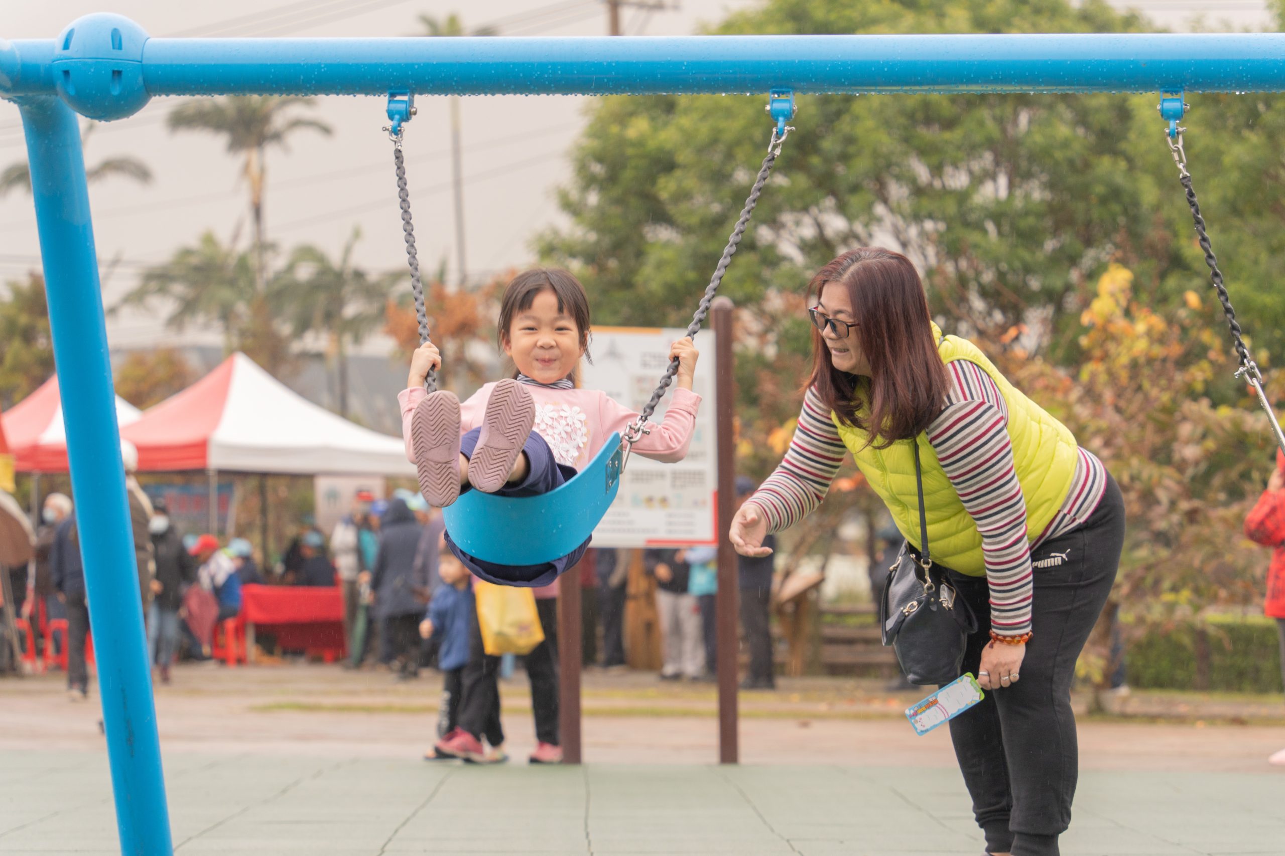 和平森林公園市民活動中心暨兒童遊戲場啟用。（桃市府提供）