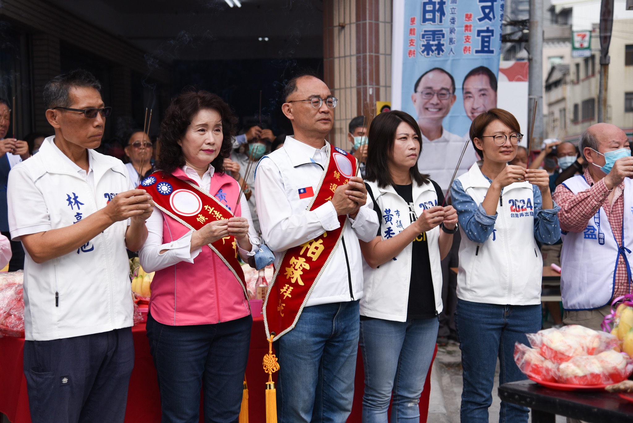 高市第五選區立委參選人黃柏霖成立後援會。（服務處提供）