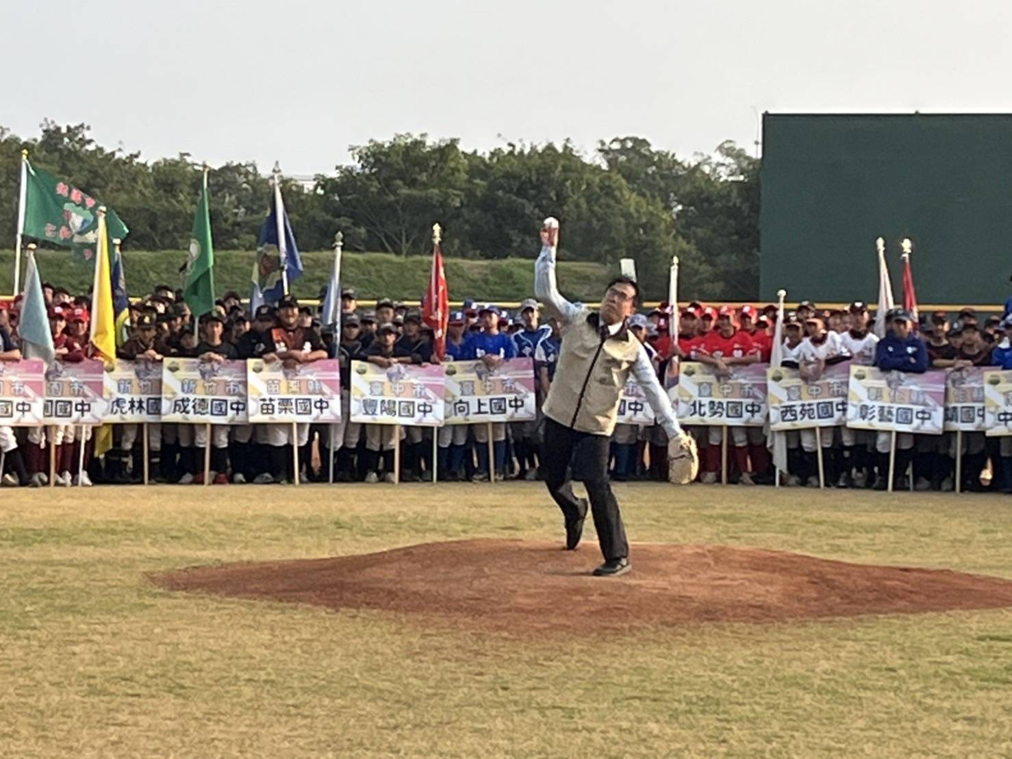 台南400第1戰，巨人盃國際青少年棒球賽48勁旅開打