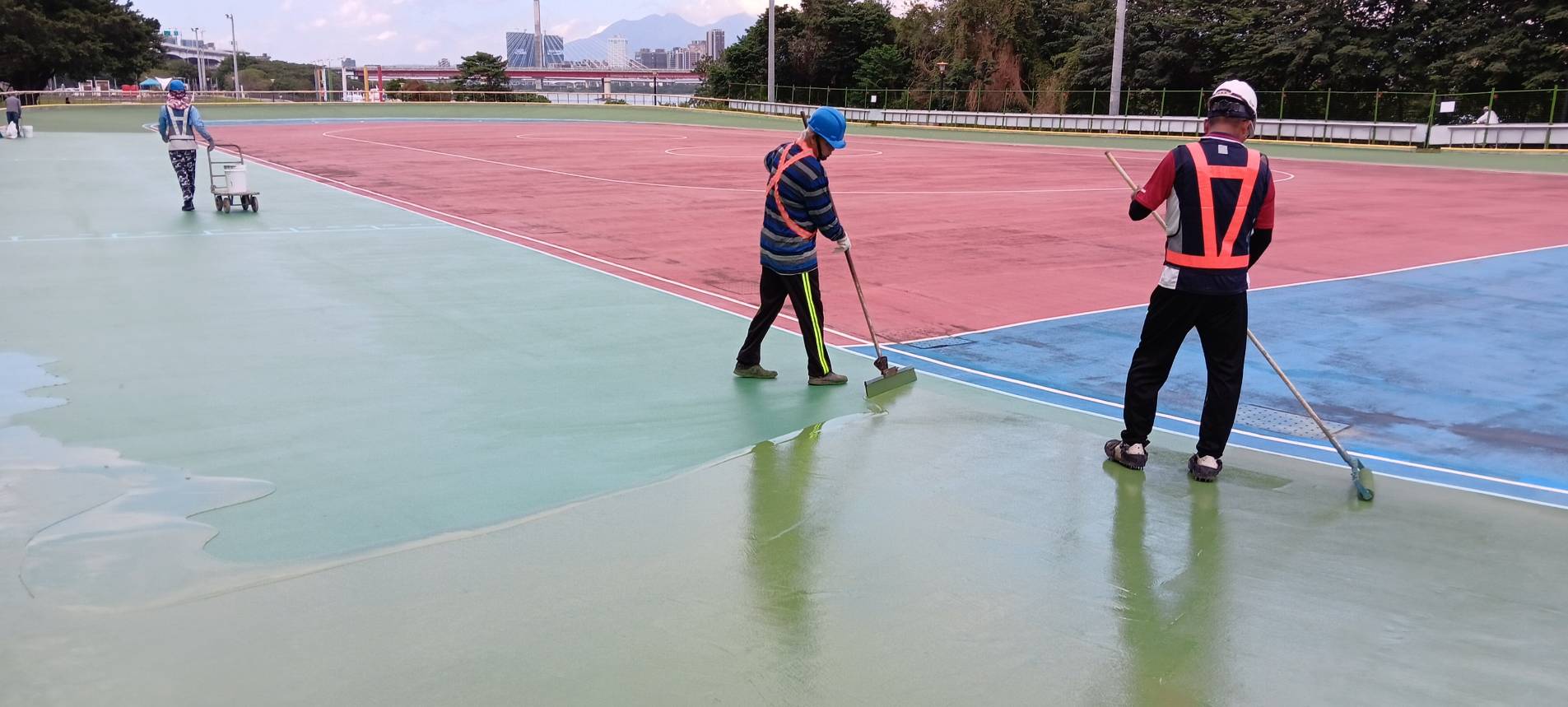 跑道整修後更好「溜」，江子翠直排輪場重現往日風采